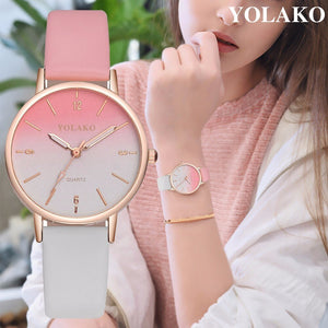 Nouveau mode femmes dégradé arc-en-ciel en cuir montre décontracté dames sport quartz montre horloge Relogio Feminino